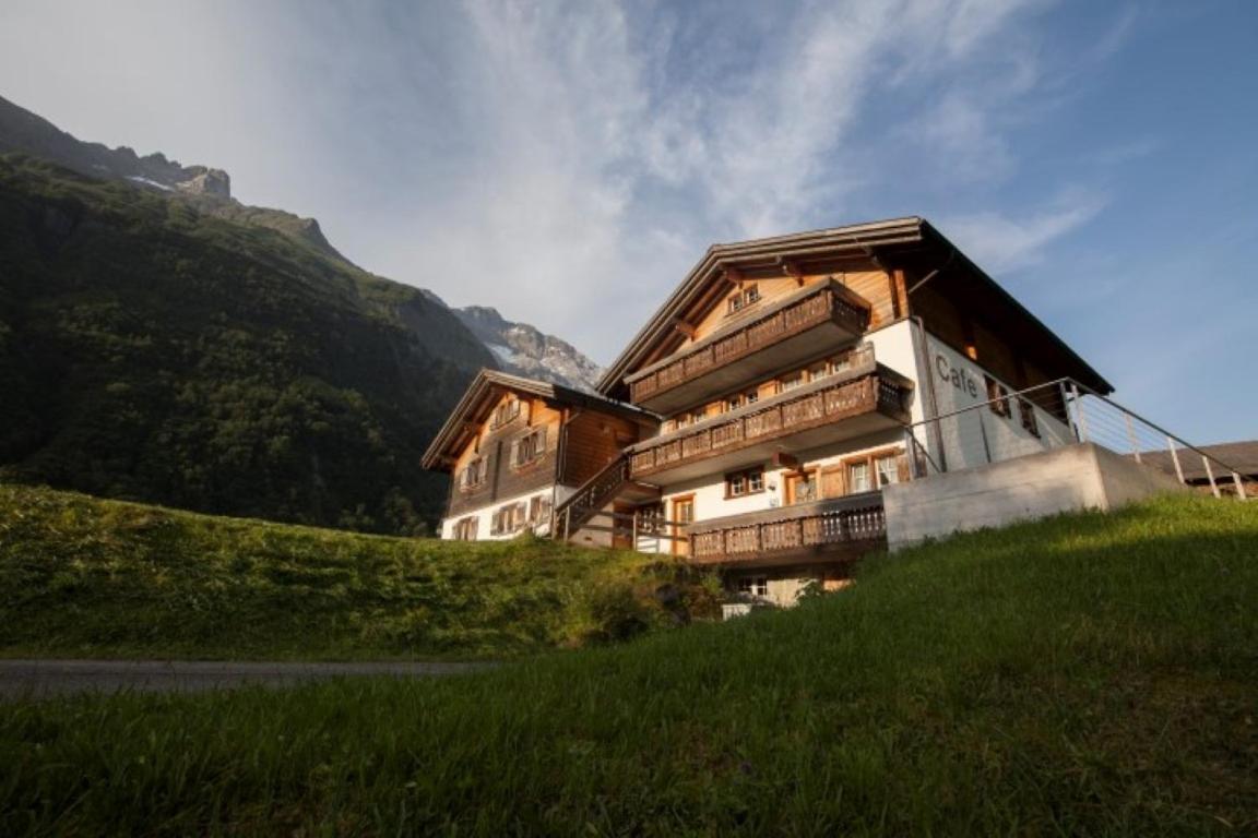 Hotel Bergfuehrer Elm Exteriör bild